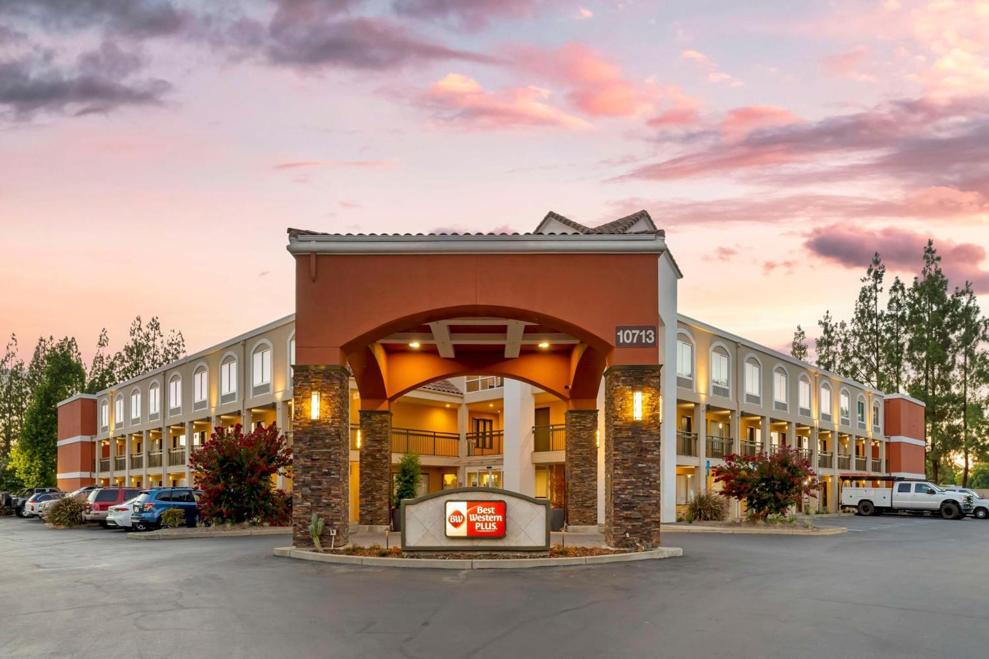 Best Western Plus Rancho Cordova Inn Esterno foto